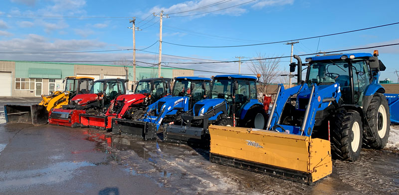 Machinerie et tracteurs de déneigement